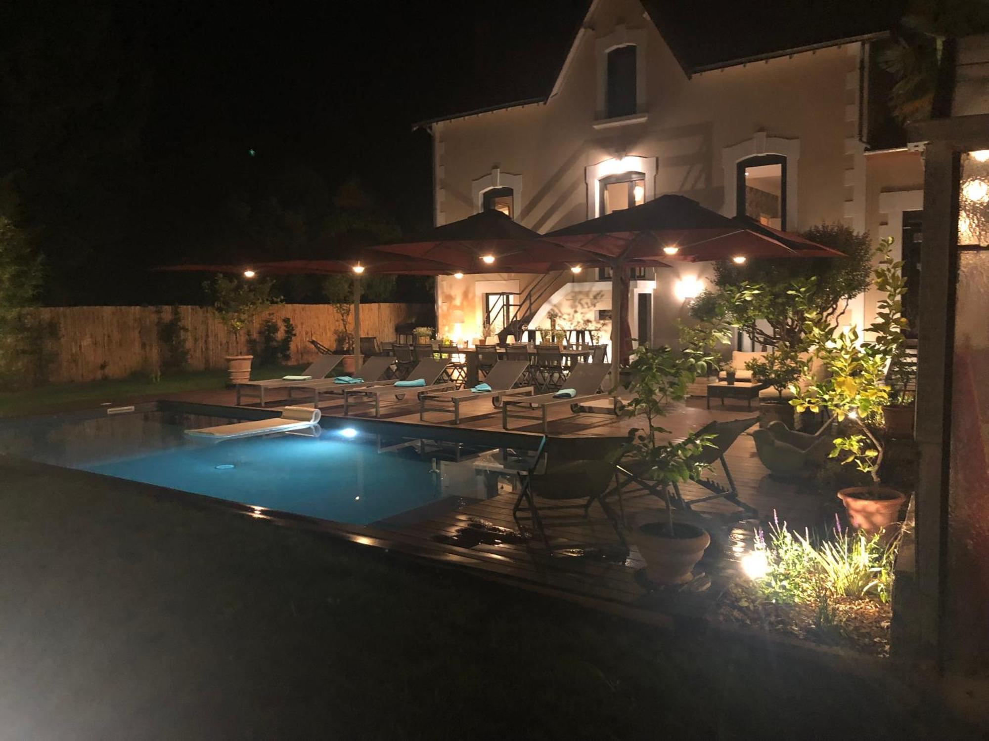 Demeure De Charme Vue Riviere Perigueux Piscine Parking Bed & Breakfast Exterior photo
